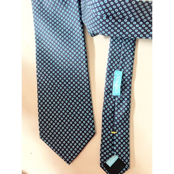 J. McLaughlin Silk Tie Geometric Print Blues White Beautiful Necktie - Picture 1 of 3